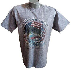 Large Vintage T-shirt Bass Pro Shops Graphic Gray American Flag Fish 90's